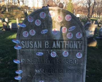 Susan-B-Anthony-gravestone-360w289h.jpg